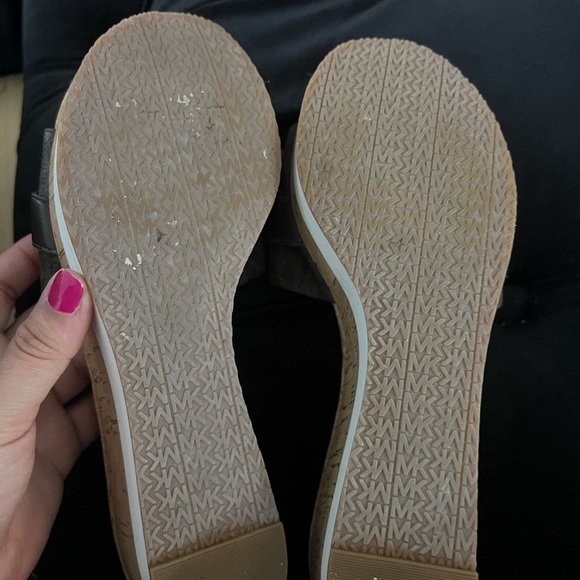 MICHAEL KORS SANDALS - Picture 2 of 3